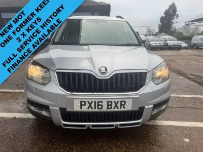 Used Skoda Yeti Business Line 150 HP (110 kW) 2016 Silver SUV
