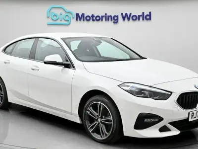 Begagnad BMW 218 Sport Line 136 HK (100 kW) 2023 Vit Sportkupé