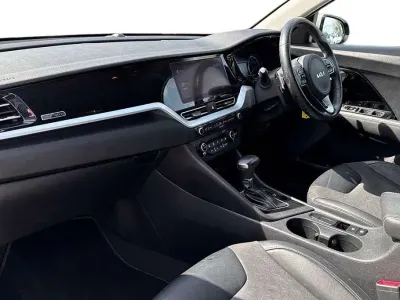 Gebraucht Kia Niro 141 PS (103 kW) 2021 Grau SUV