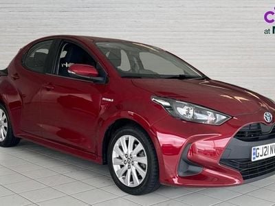 Used Toyota Yaris Hybrid 116 HP (85 kW) 2021 Tokyo red (pearlescent paint)