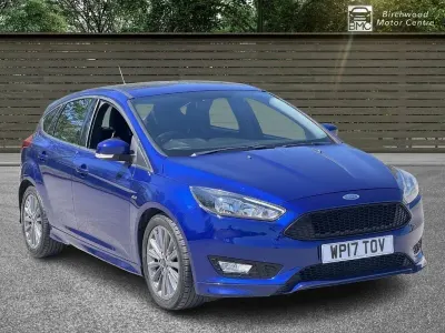 Used Ford Focus ST-Line 125 HP (91 kW) 2017 Blue Hatchback