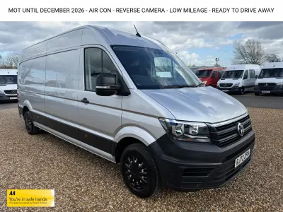 Usado VW Crafter Trendline 140 HP (102 kW) 2022 Prateado Van