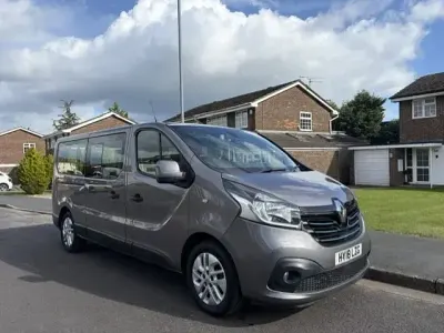 Used Renault Trafic 2018 Grey MPV