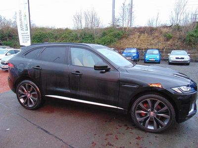 Used Jaguar F-Pace First Edition 300 HP (220 kW) 2016 Black SUV