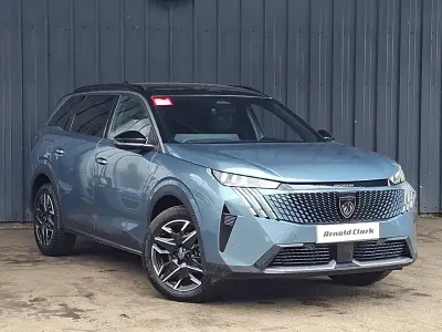 Używany Peugeot 5008 GTi 136 KM (100 kW) 2025 Niebieski SUV