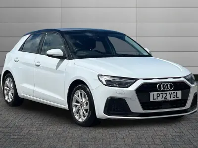 Used Audi A1 Sportback Sport 94 HP (69 kW) 2023 Glacier white Hatchback