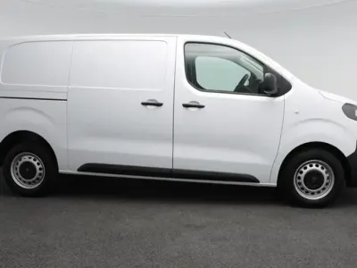 Used Peugeot Expert 118 HP (86 kW) 2024 White Van