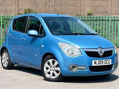 Second-hand Vauxhall Agila Design Edition 85 CP (62 kW) 2009 Albastru Monovolum