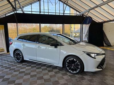 Used Toyota Corolla Sport 184 HP (135 kW) 2020 White Estate