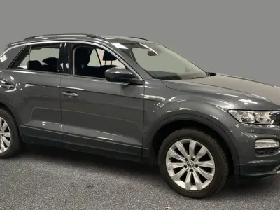 Used VW T-Roc SE 115 HP (84 kW) 2018 Grey SUV