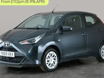 Usado Toyota Aygo X-play 72 CV (52 kW) 2020 Utilitario
