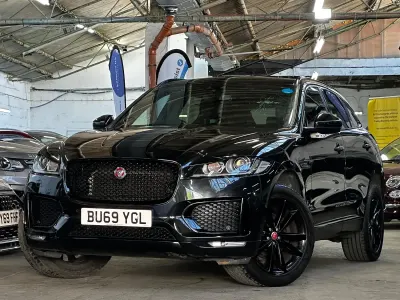 Used Jaguar F-Pace Chequered Flag 180 HP (132 kW) 2019 Black SUV