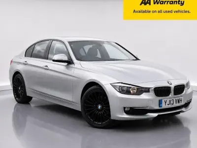 Begagnad BMW 318 Luxury Line 2013 Silver Sedan