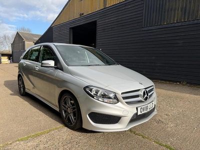 Begagnad Mercedes B180 AMG line 2018 Silver Minibuss