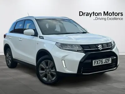 Używany Suzuki Vitara 129 KM (94 kW) 2025 Biały SUV