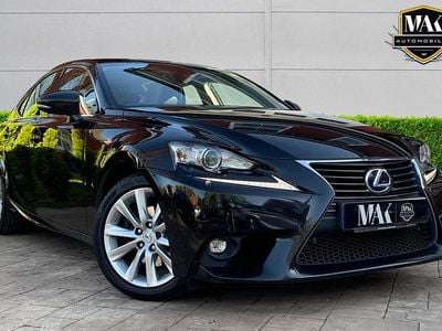 Usado Lexus IS300h 2015 Negro Berlina
