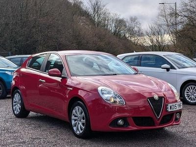Used Alfa Romeo Giulietta Distinctive 170 HP (125 kW) 2015 Red Hatchback
