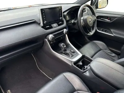 Used Toyota RAV4 Hybrid