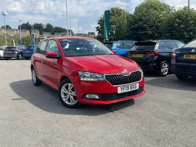 Used Skoda Fabia SE 55 HP (40 kW) 2019 Red Hatchback
