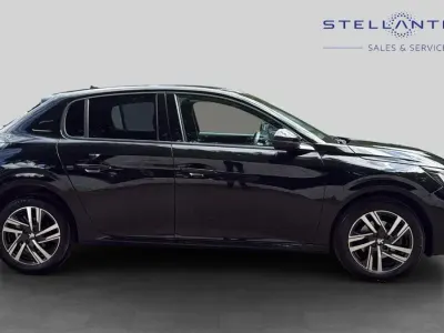 Used Peugeot 208 Allure+ 99 HP (72 kW) 2023 Black Hatchback