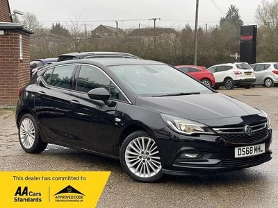 Used Vauxhall Astra Elite 200 HP (147 kW) 2018 Black Hatchback