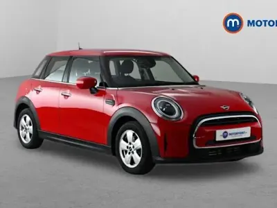 Used Mini Cooper Classic 136 HP (100 kW) 2022 Red Hatchback