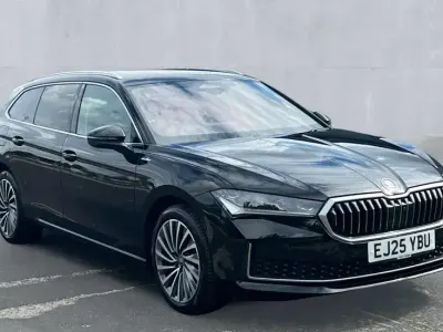 Used Skoda Superb 204 HP (150 kW) 2025 Black