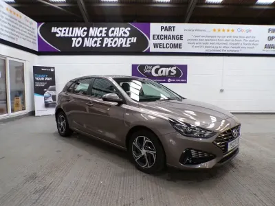 Used Hyundai i30 SE 120 HP (88 kW) 2023 Bronze Hatchback