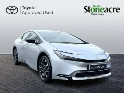 Usado Toyota Prius 2025 Prateado Citadino