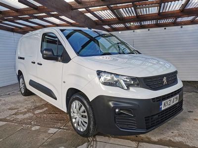 Used Peugeot Partner 2021 White MPV