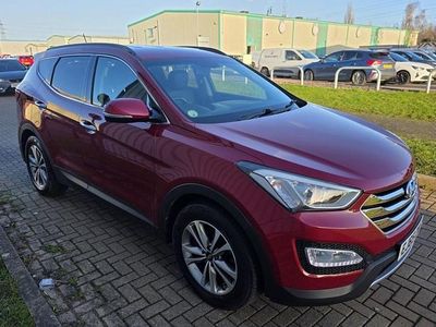 Red Used 2015 Hyundai Santa Fe Premium SUV | £8,995 (Good price)
