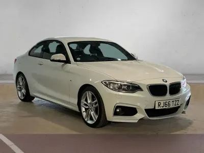 Begagnad BMW 218 M Sport 136 HK (100 kW) 2016 Vit Sportkupé