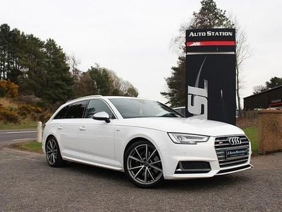 Used Audi A4 S-Line 354 HP (260 kW) 2018 White Estate
