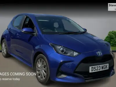 Used Toyota Yaris 2023 Blue Hatchback