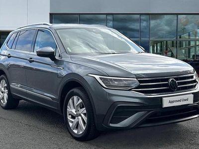Used VW Tiguan Allspace Life 150 HP (110 kW) 2023 Platinum grey metallic SUV