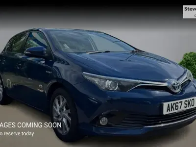 Used Toyota Auris Hybrid