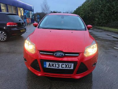 Used Ford Focus Zetec 2013 Red Hatchback