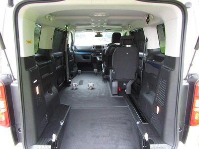Peugeot Traveller