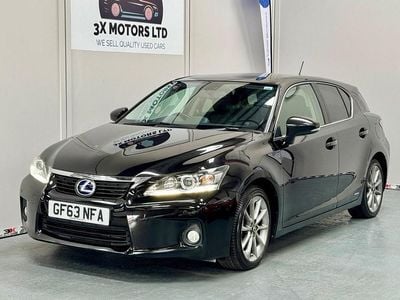 Lexus CT200h