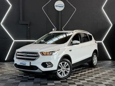Usado Ford Kuga Zetec 150 CV (110 kW) 2019 Blanco SUV