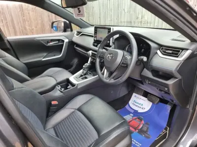 Used Toyota RAV4 Hybrid 218 HP (160 kW) 2021 Grey SUV