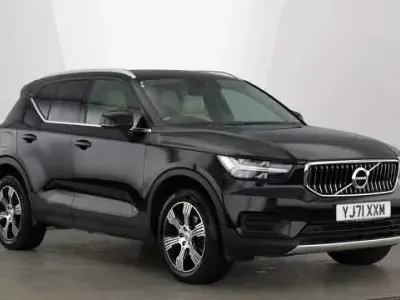 Begagnad Volvo XC40 Inscription 161 HK (118 kW) 2022 SUV