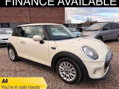 White Used 2014 Mini Cooper Hatch Hatchback | £4,795 (A bit pricey)