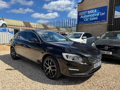 Usado Volvo V60 SE 150 HP (110 kW) 2016 Preto Carrinha