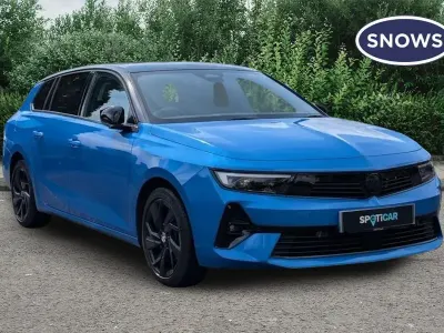 Używany Vauxhall Astra S 130 KM (95 kW) 2024 Niebieski Kombi