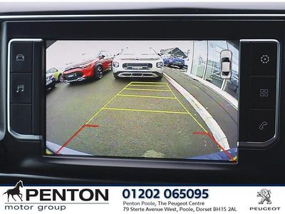 Used Peugeot Traveller Active 150 HP (110 kW) 2018 Blue MPV