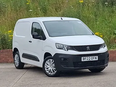 Used Peugeot Partner 131 HP (96 kW) 2022 White MPV