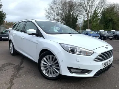 Usado Ford Focus Titanium X 120 CV (88 kW) 2018 Blanco Familiar