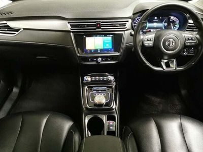 MG MG5 EV