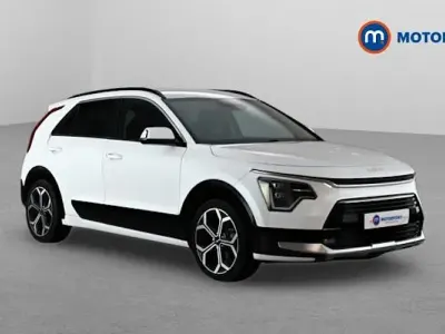 Begagnad Kia Niro 141 HK (103 kW) 2022 Vit SUV